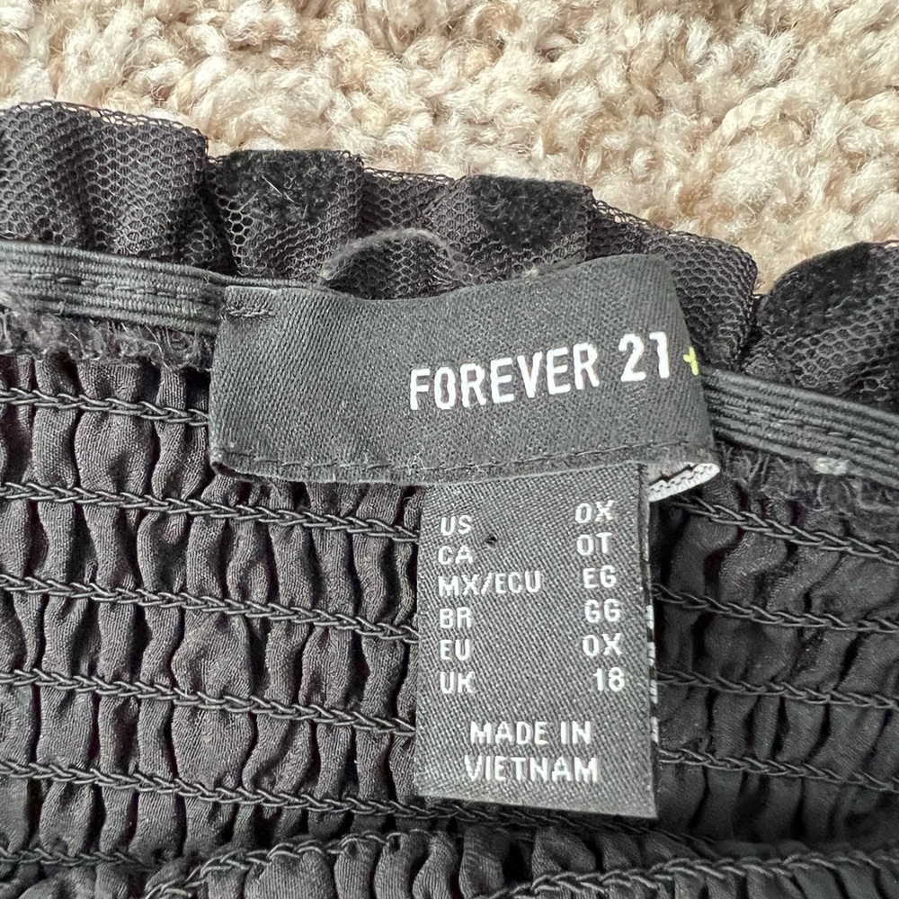 Forever 21 Plus Size Top - Picture 4 of 4